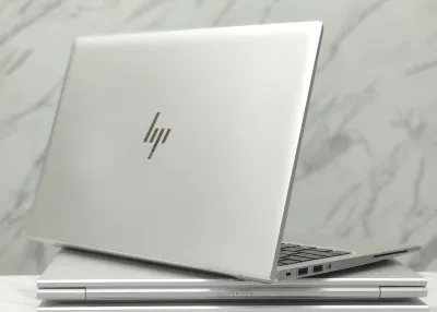  HP EliteBook 845 G8 – Ryzen 5 PRO, 16GB RAM, 256GB SSD, 14″ FHD 1000 nits Display